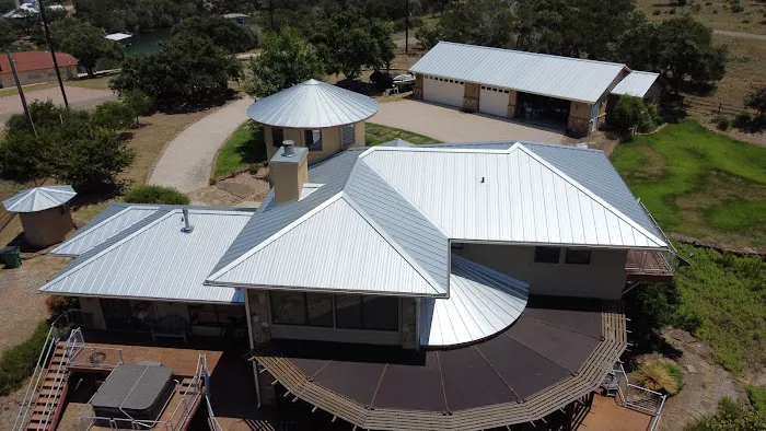 LOA Construction and Austin Roofing Picture 1