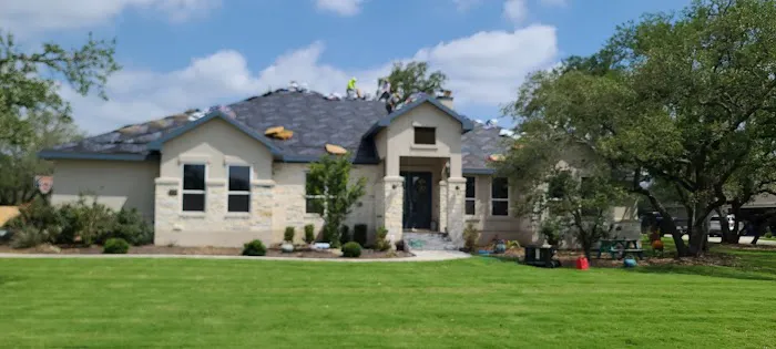 Pure Construction & Roofing Picture 3