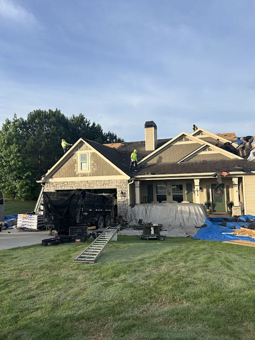 Top Guard Exteriors LLC Picture 2