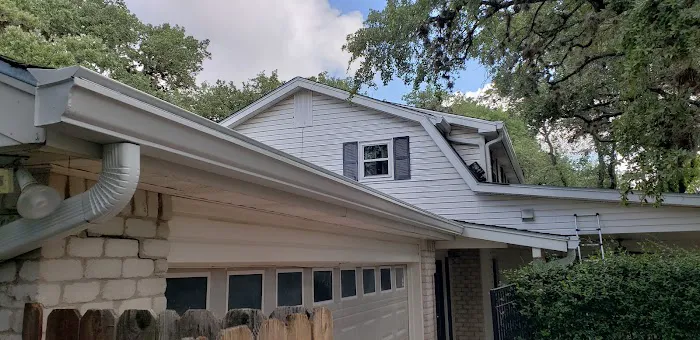 Austin Window, Siding and Roofing Picture 2