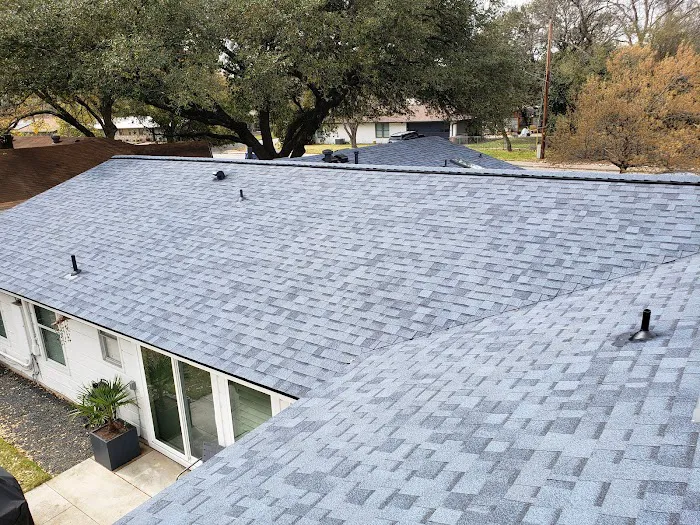 Austin Window, Siding and Roofing Picture 8