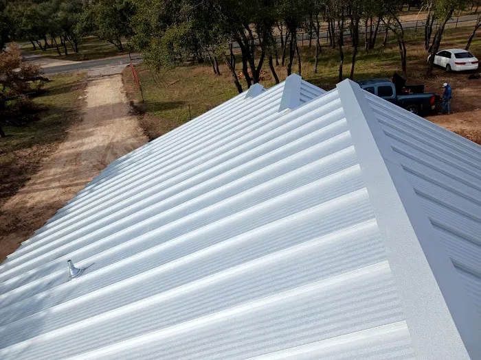 Giraffe Roofing LLC Picture 6