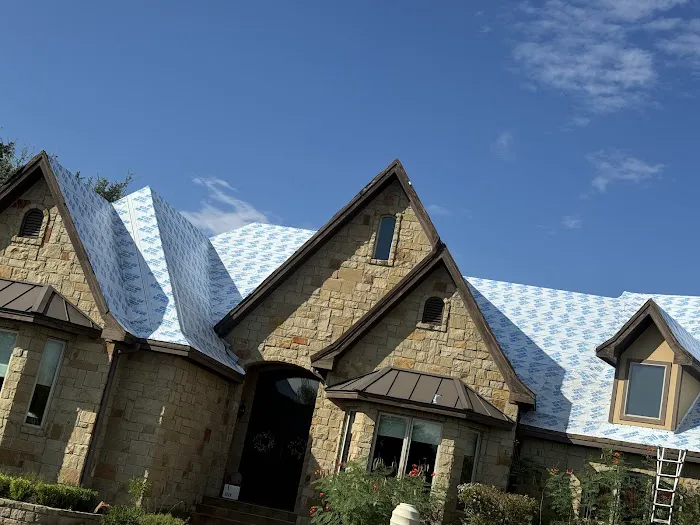 Giraffe Roofing LLC Picture 4