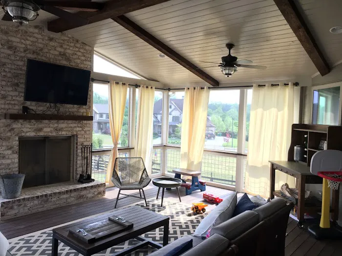 Legendary Custom Homes & Renovations Picture 1