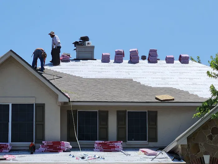 Paramount Roofing and Solar, LLC Picture 2