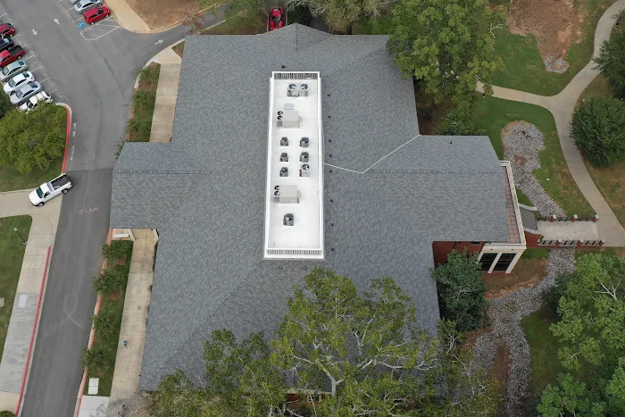Four Seasons Roofing & Repair Inc. Picture 4
