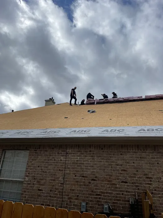 Momma Bear Roofer LLC Picture 9