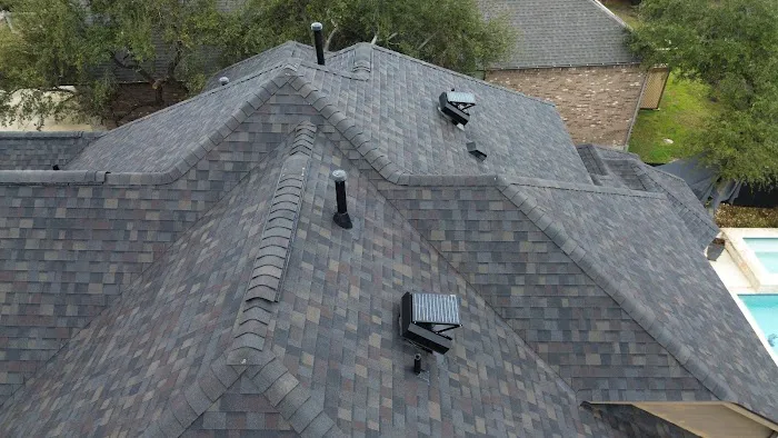 McCannical Roofing & Exteriors Picture 2