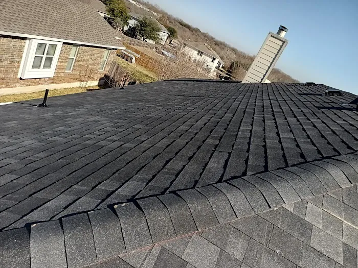 Rodrigos Roofing Picture 1