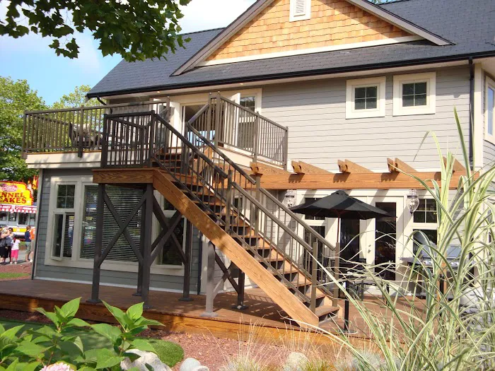 HMC Builders + Gutter Specialists Picture 4