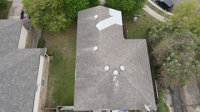 First Contact Roofing & Construction Picture 9