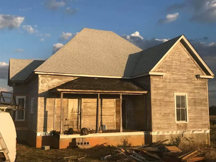 Lanier Roofing Picture 1