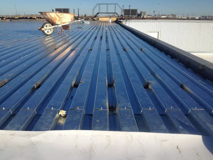 Lone Star Roofing Picture 3