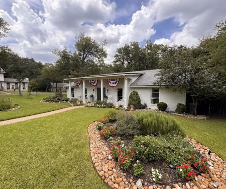 Hometown Roofing & Restoration