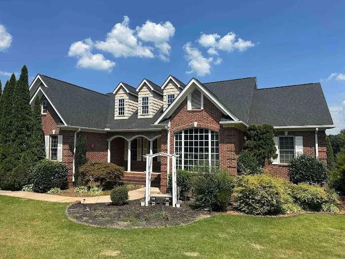 Strong Roofing, LLC Picture 3