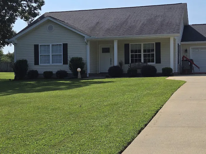 Strong Roofing, LLC Picture 4