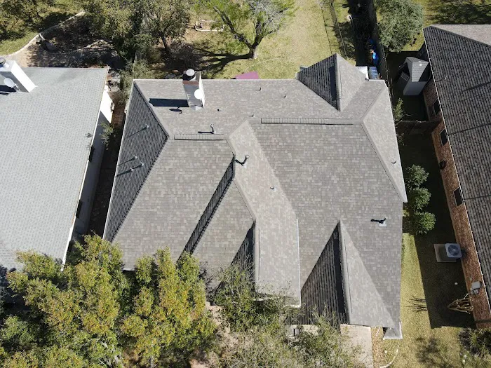 Spade Roofing and Gutters Picture 5