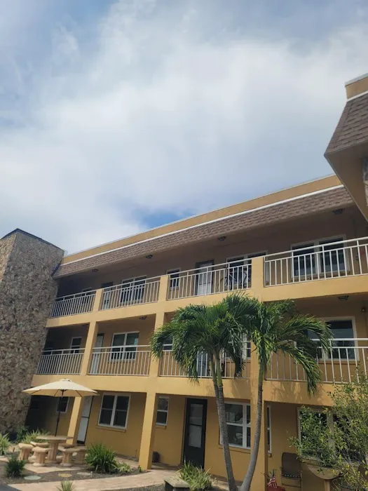 Veterans Roofing & Property Maintenance Picture 5