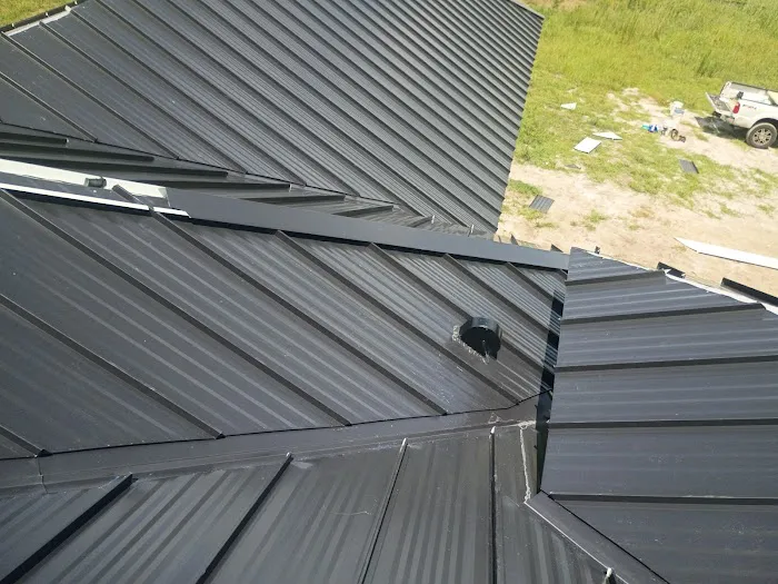 Veterans Roofing & Property Maintenance Picture 4
