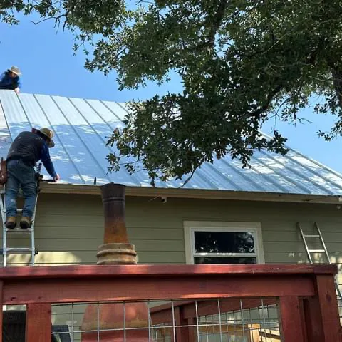 Mondragon Roofing & Remodeling Picture 1