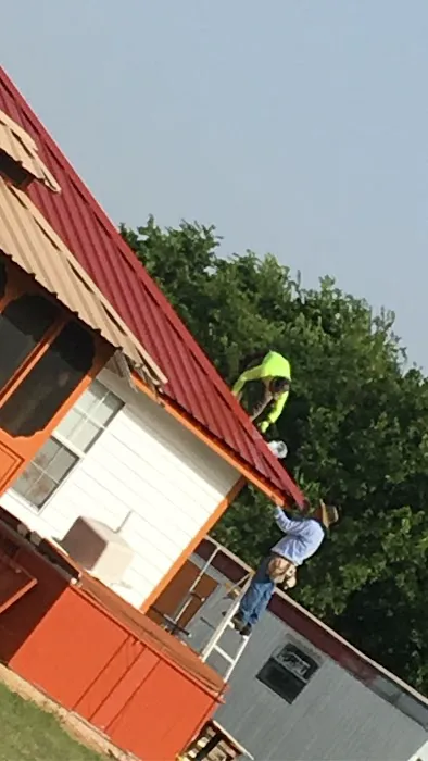 MJ Roofing and remolding Picture 1