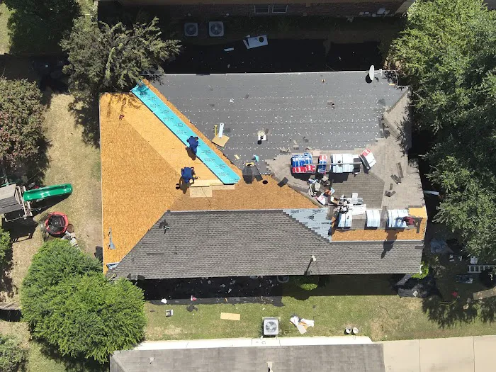 M&M Roofing, Siding & Windows - Austin Picture 7