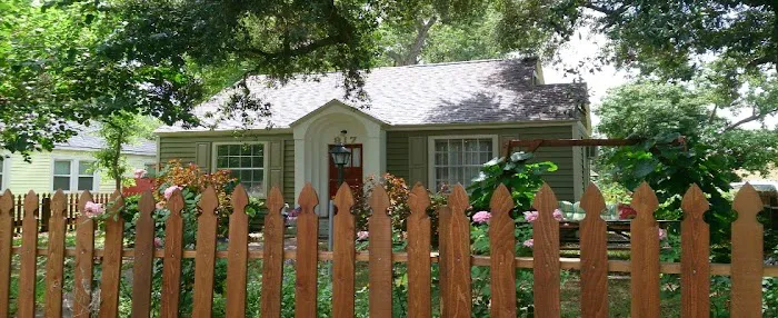 M&M Roofing, Siding & Windows - Austin Picture 6