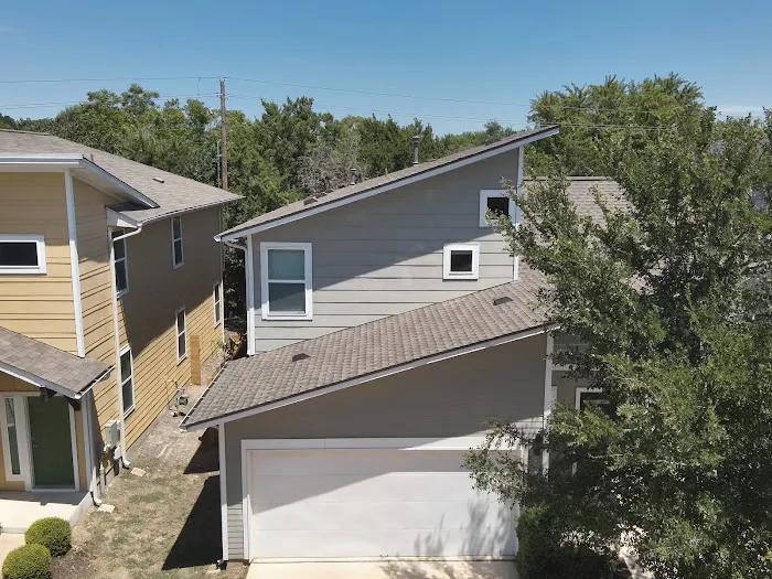 M&M Roofing, Siding & Windows - Austin Picture 8
