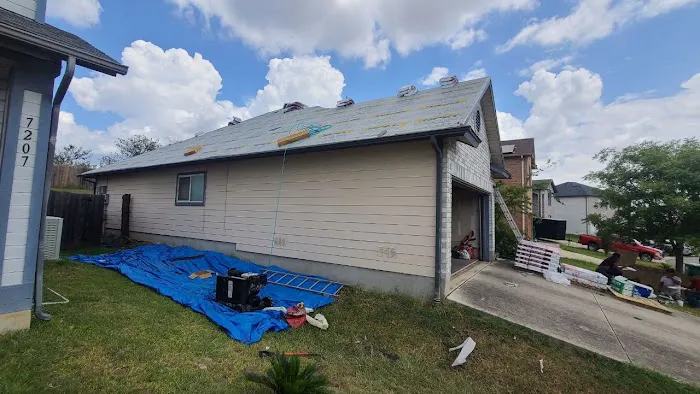 Valor Roofing & Restoration Picture 3