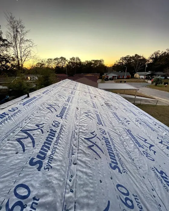 Sammi's Roofing Picture 1
