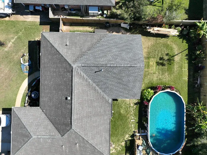 Sammi's Roofing Picture 10