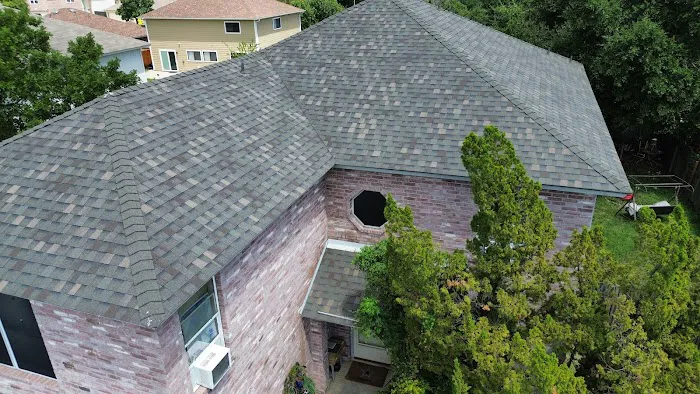 CheckMark Roofing and Exteriors Picture 1