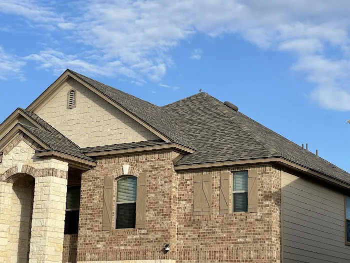 Qualis Roofing & Construction Picture 3