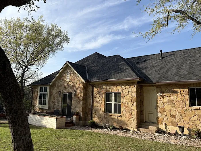 Qualis Roofing & Construction Picture 9