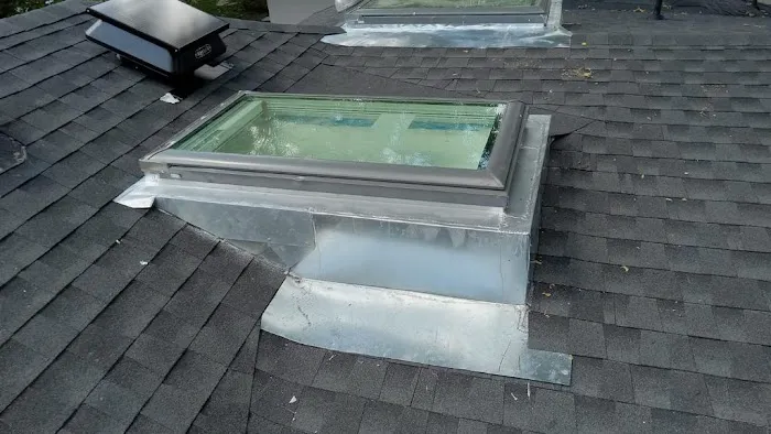 Reyes Roofing Contractor Picture 5