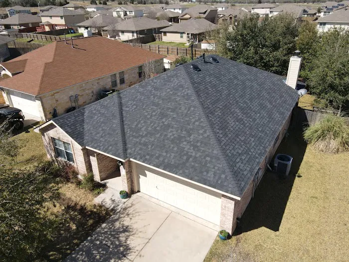 Spade Roofing and Gutters Picture 3