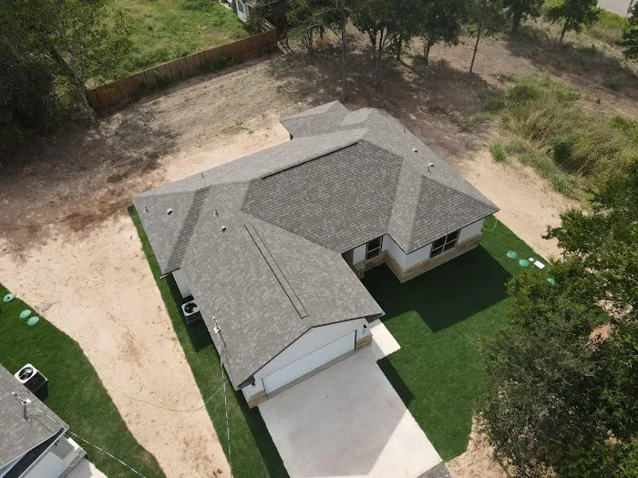 Spade Roofing and Gutters Picture 6
