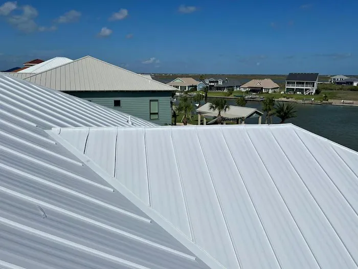 R&L Roofing Specialties Picture 2