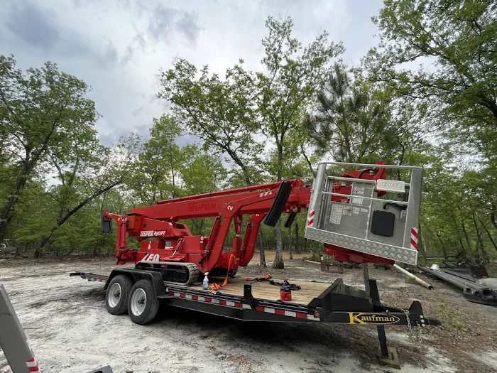 Mark's Roofing & Tree Service, LLC Picture 1