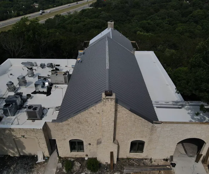 4 Roofs Picture 3