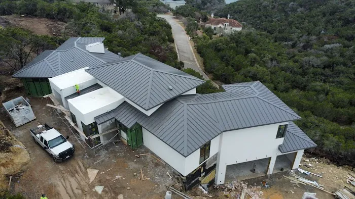 DG Roofing & Construction LLC Picture 1