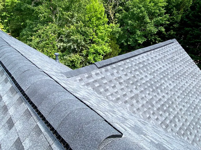 Dave's Roofing Picture 3