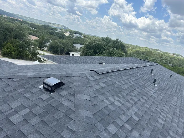 Lone Star Roofing & Gutters Picture 3