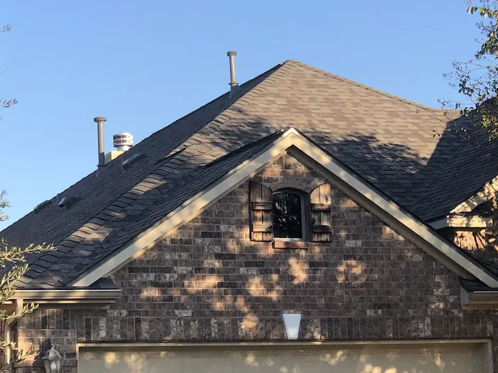 Lone Star Roofing & Gutters Picture 4