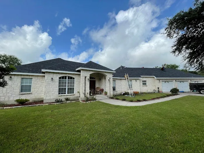 DV Roofing and Remodeling - Elgin, TX Picture 1