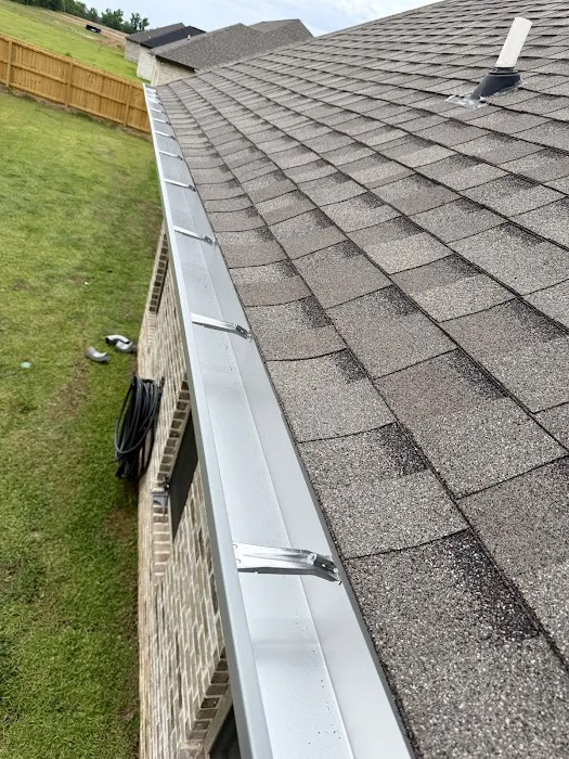 Hendrix Seamless Gutter Installation Picture 5