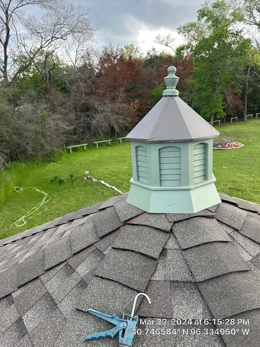 Fine Line Roofing Picture 3