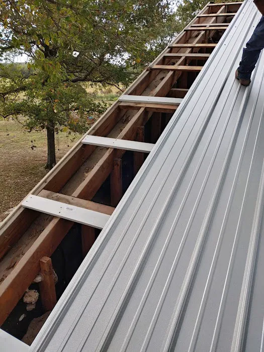 Lopez Construction and Roofing Picture 1