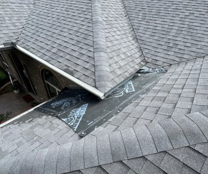 Ark Roofer Picture 1