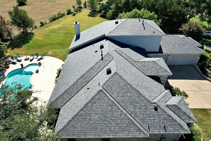 Ark Roofer Picture 2
